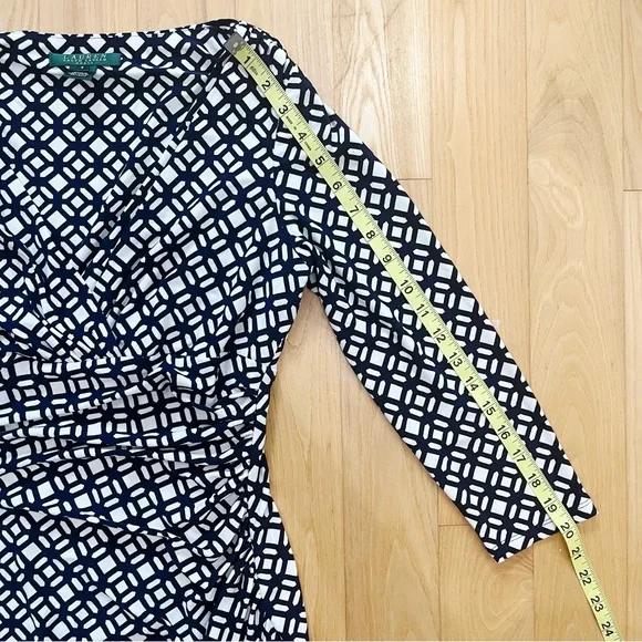 Lauren Ralph Lauren V-Neck Faux Wrap Dress Navy White Size 6 - Picture 13 of 15